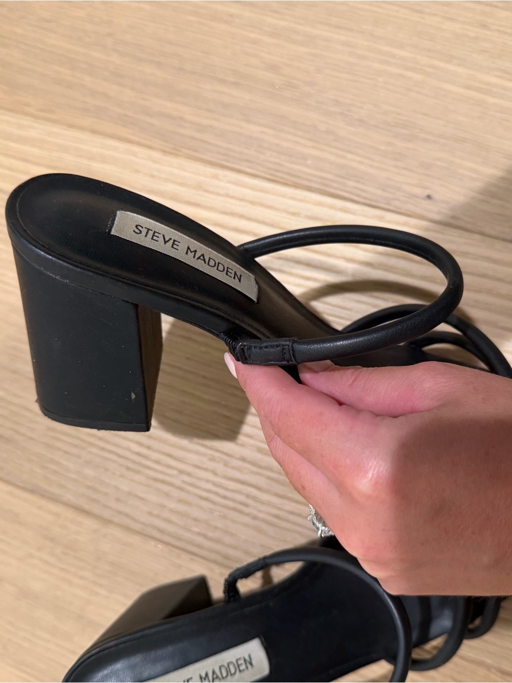 Steve Madden Black Minimalist Square-Toe Slide Sandals - Picture 3 of 6